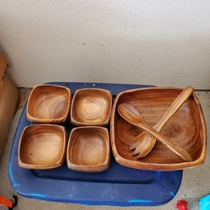wood salad bowl